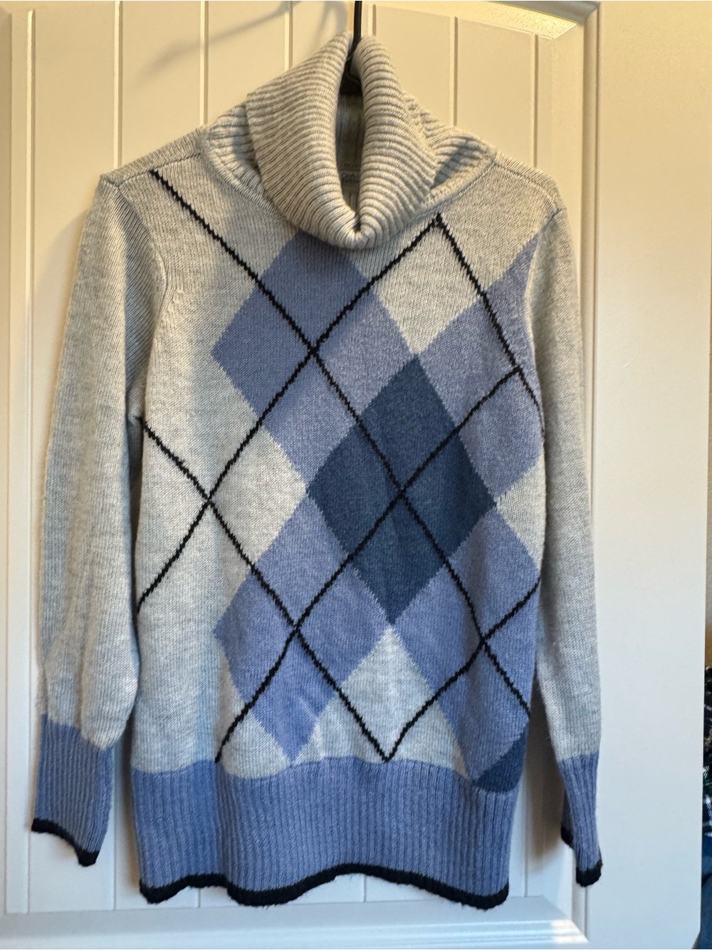 croft & barrow Light Gray and Blue Argyle Turtleneck Sweater
